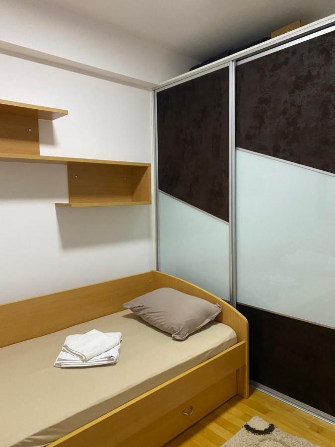Dona Apartments Skopje Esterno foto