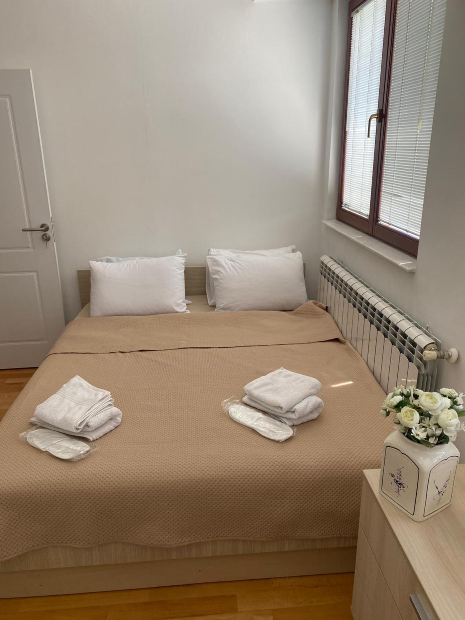 Dona Apartments Skopje Esterno foto